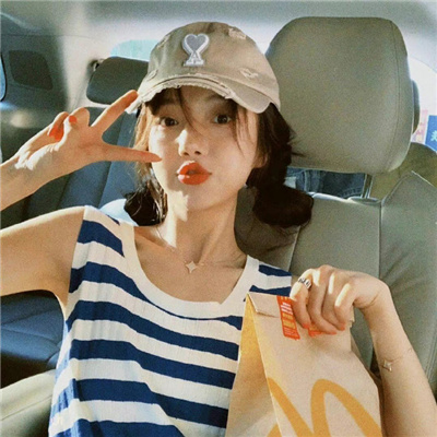 中国香港伴游女生铎忆柏的资料
