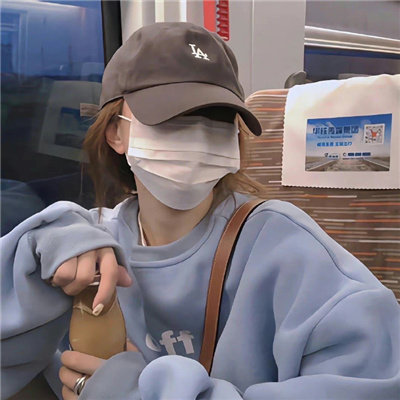 中国香港私人伴游女生皋若骞的资料